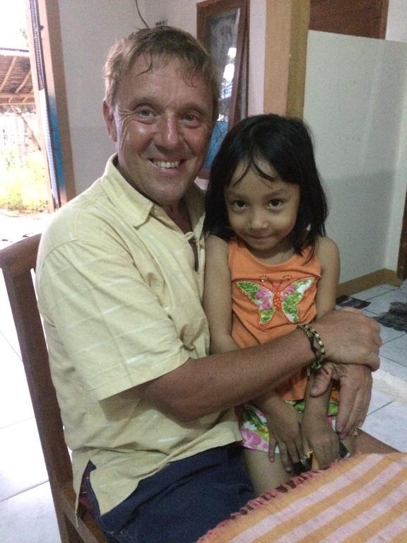 Jeges Homestay Senggigi Eksteriør billede