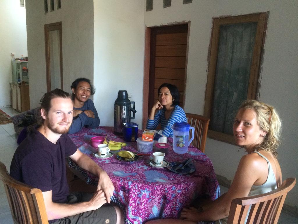 Jeges Homestay Senggigi Eksteriør billede