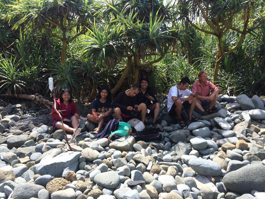 Jeges Homestay Senggigi Eksteriør billede