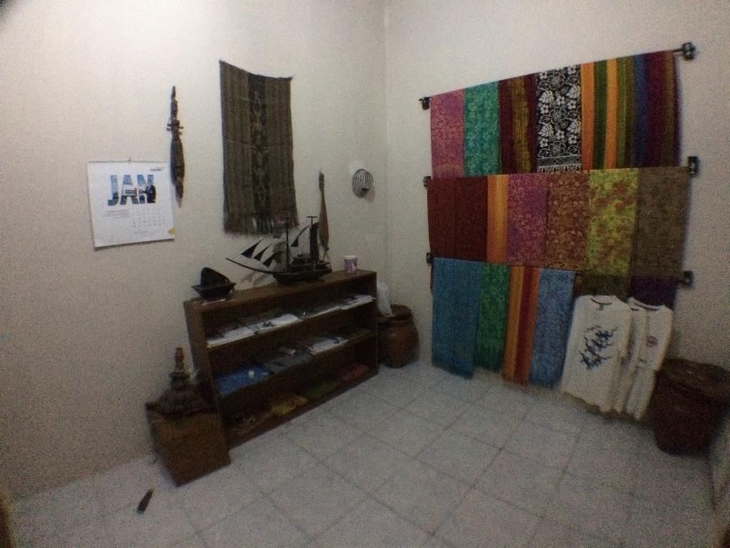 Jeges Homestay Senggigi Eksteriør billede