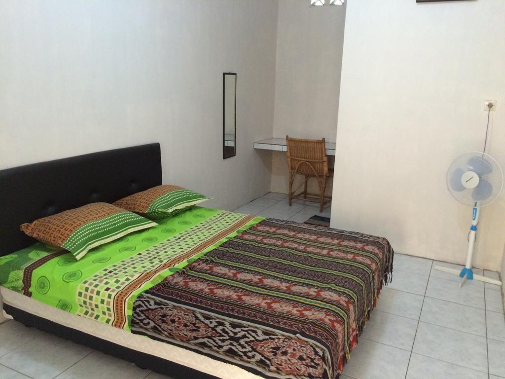 Jeges Homestay Senggigi Eksteriør billede