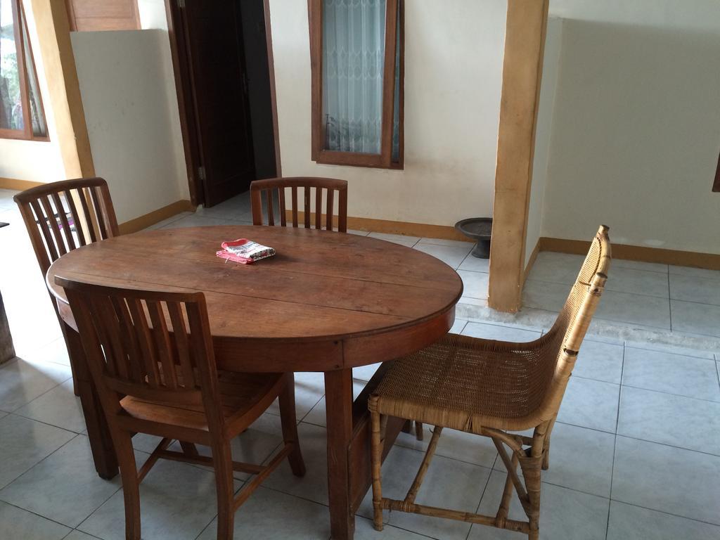 Jeges Homestay Senggigi Eksteriør billede