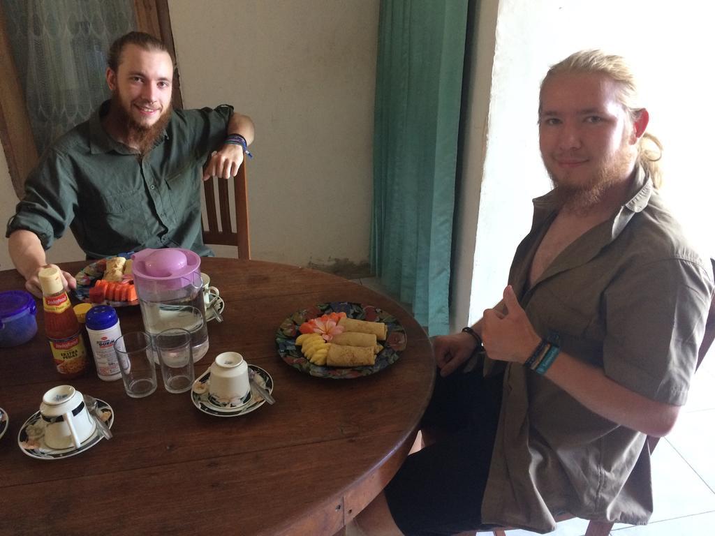 Jeges Homestay Senggigi Eksteriør billede