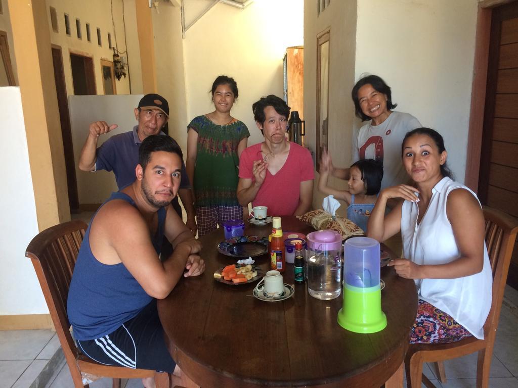 Jeges Homestay Senggigi Eksteriør billede