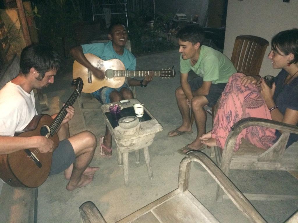 Jeges Homestay Senggigi Eksteriør billede