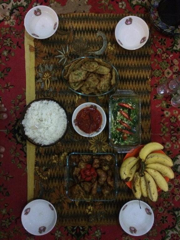Jeges Homestay Senggigi Eksteriør billede